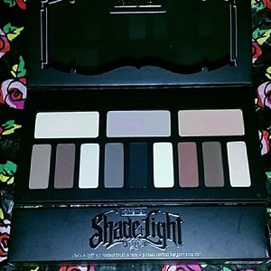 Kat Von D Shade and Light Eye