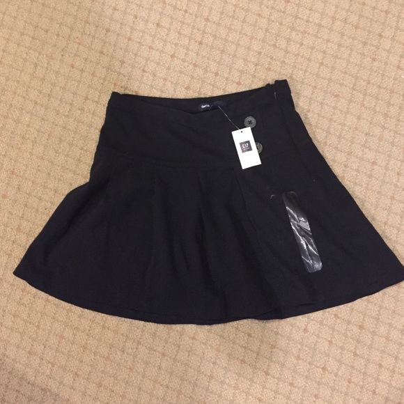NWT Gap Kids pleated navy skirt large 10 uniform
