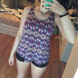 Bright Abstract Tank