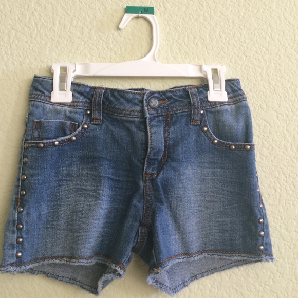 Mossimo supply co shorts. Size m7/8 kids.