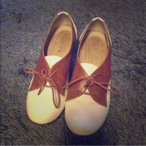 Cute white and brown heels!