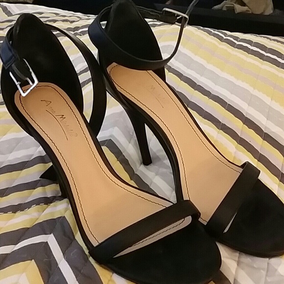 Anne Michelle black heels 8.5