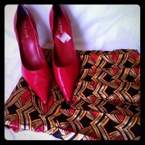 Bisou Bisou Red Pumps