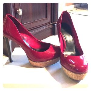 Jessica Simpson pumps