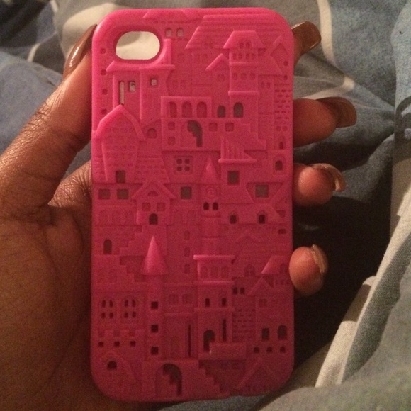It's An IPhone 4 Phone Case, And I Gave a 5s Now😊