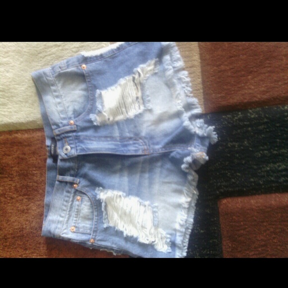 Cute high waist Distressed shorts