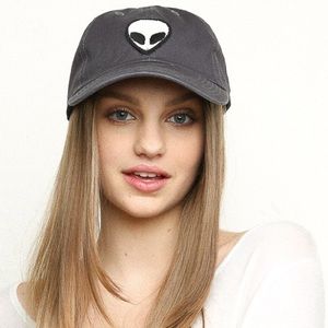 BRANDY MELVILLE // Alien Katherine Ball Cap Hat