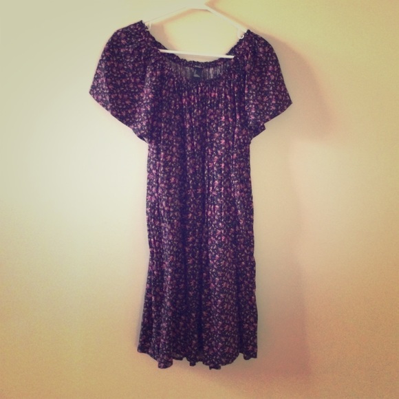 Forever 21 Dresses & Skirts - LOVELY Flower pattern dress