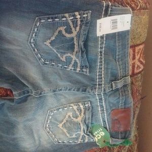 NWT*Buckle Big Star* "Maddie" 28" Long