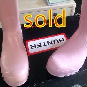 Pastel pink Hunter rain boots size 10