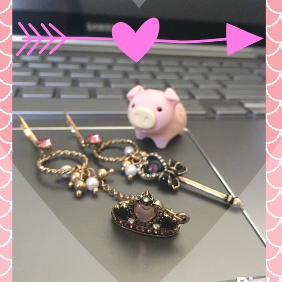 Betsey Johnson Accessories - NWOT Crown and Scepter Earrings