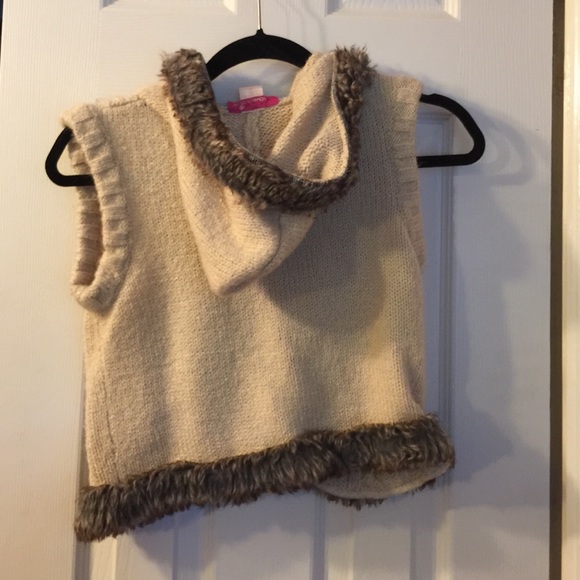 Tan vest. - Picture 2 of 2