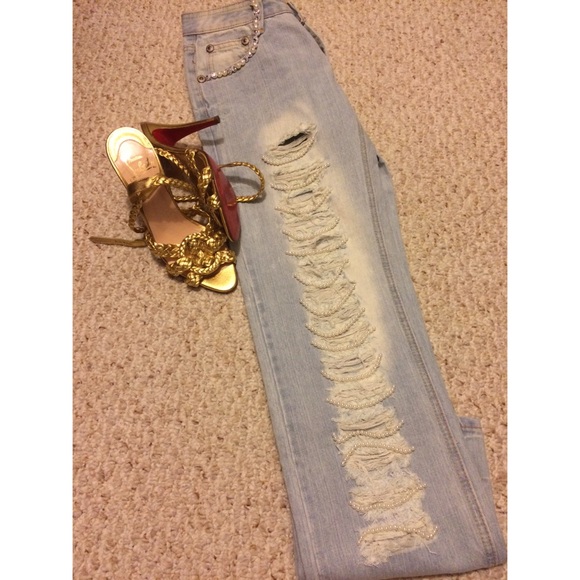 Denim - Blue jeans with pearls