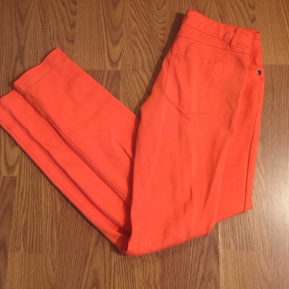 Orange Pants !