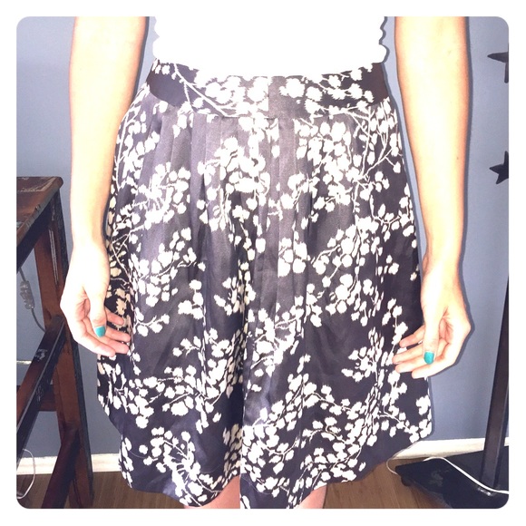 Anthropologie silky gray skirt with white flowers