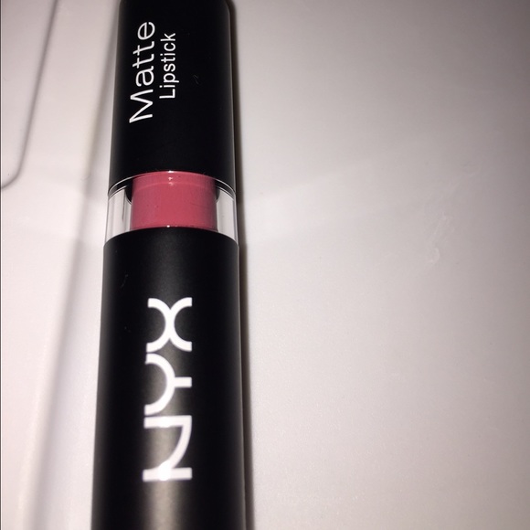 NYX Matte Lipstick