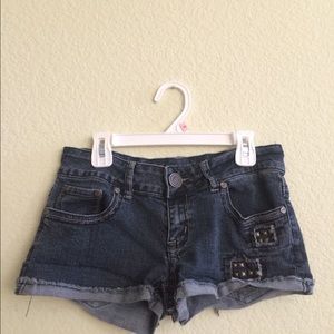 Size 7/8 kids shorts.