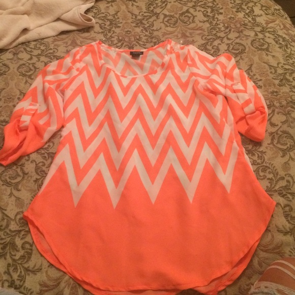Brand new never wore it's too small free