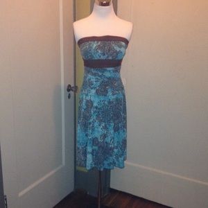 Strapless knee-length Dress 😍