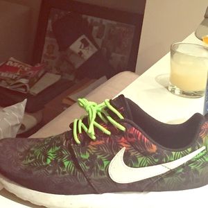 Nike Roshe sneakers