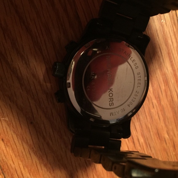 Michael Kors All Black Watch - Picture 4 of 4