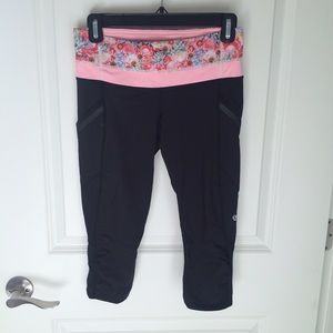 lululemon black crop pants- size 6