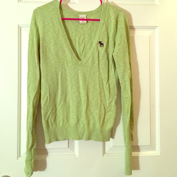 Abercrombie & Fitch sweater
