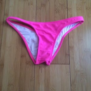Rouched lowrider Brazilian bikini