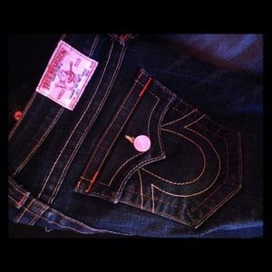 TRUE RELIGION JEANS SZ 28