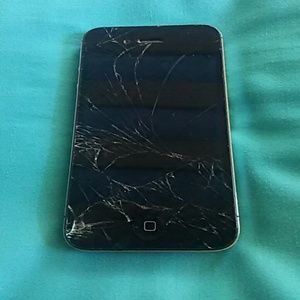 Cracked i phone  4s