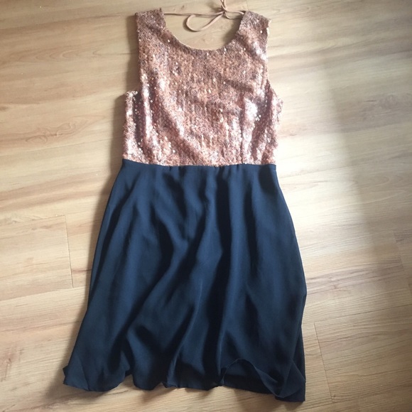 🚫SOLD🚫 - Picture 2 of 4