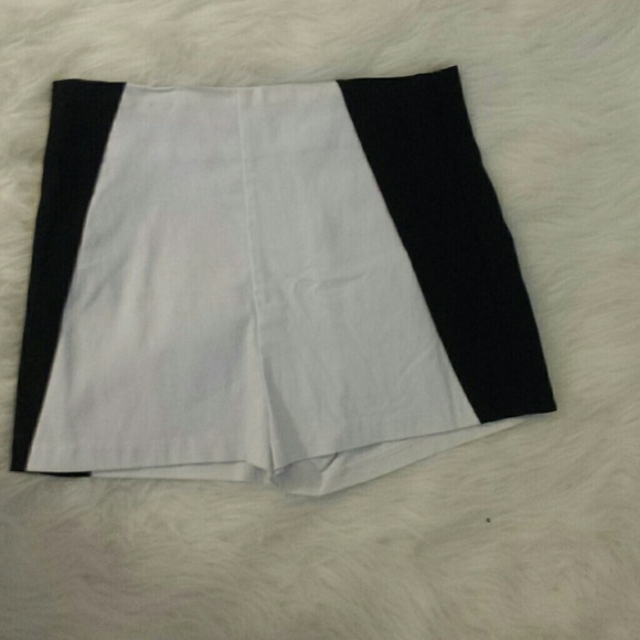 NWOT Charlotte Russe Shorts Bundle - Picture 3 of 3