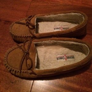 Minnetonka Cally Slippers