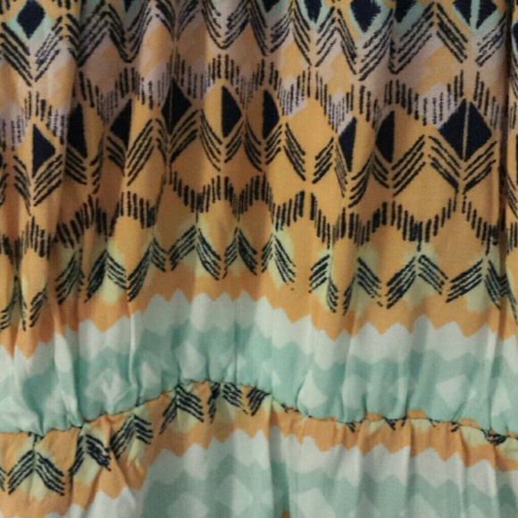 NWT Romper - Picture 2 of 3