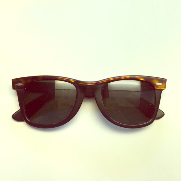 Authentic Vintage Ray-Ban Wayfarers