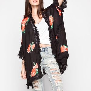 Element Wild Flower Rosa Kimono