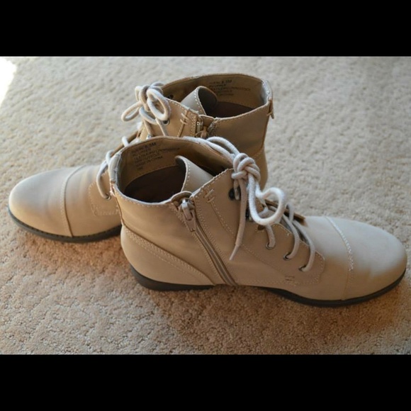 Madden Girl Booties in Taupe - Picture 4 of 4