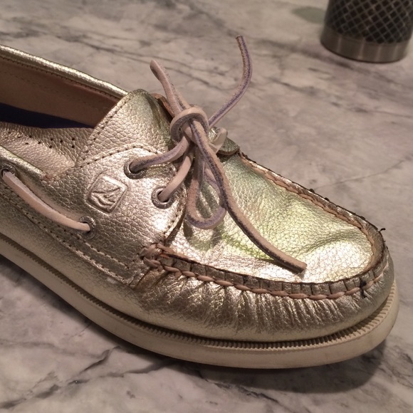 Metallic Sperry Topsiders - Size 7 - Picture 3 of 3