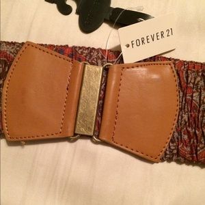 Forever 21 paisley belt ✨