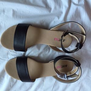 Black sandals (BUNDLE)