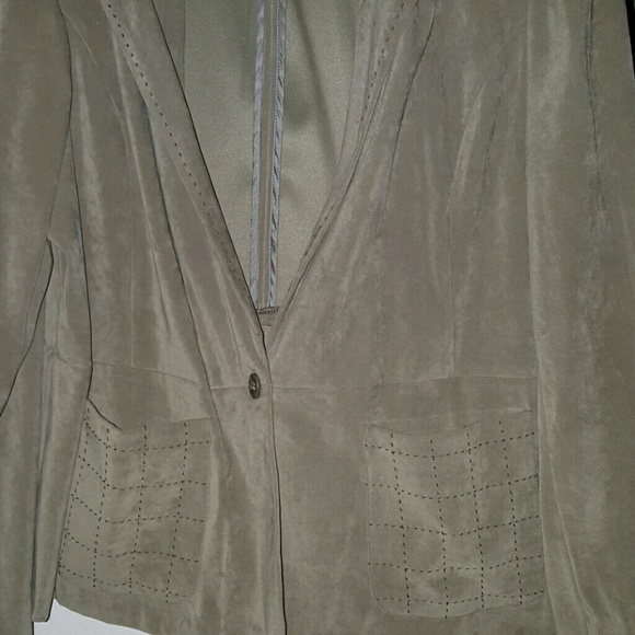 Pantsuit - Picture 2 of 3