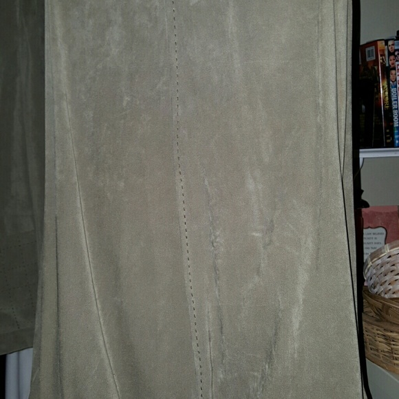 Pantsuit - Picture 3 of 3