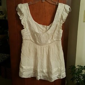 Bebe white ruffle top, euc