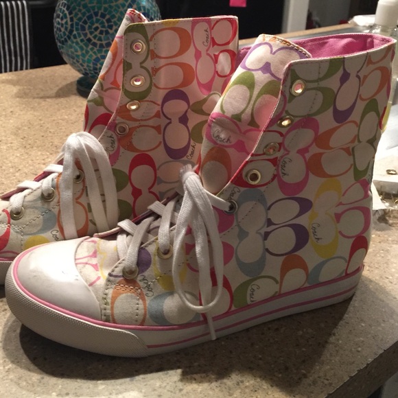Coach print shoes - Picture 2 of 3