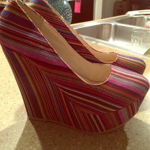 Multi colored wedges