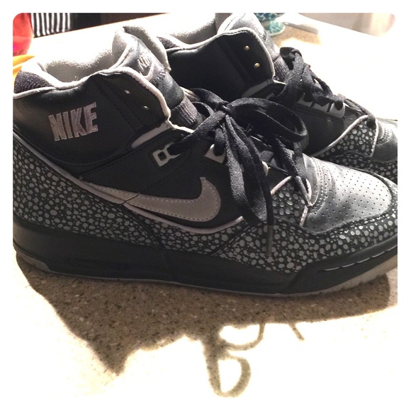 Nike high top shoes