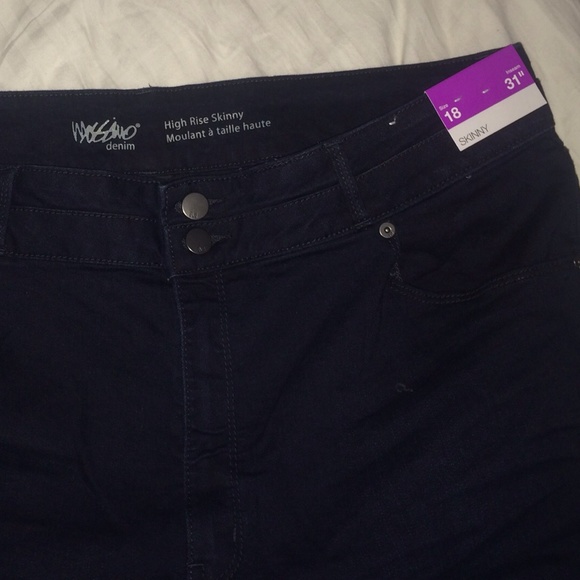 high rise navy blue skinny jeans NWT hold for Emma