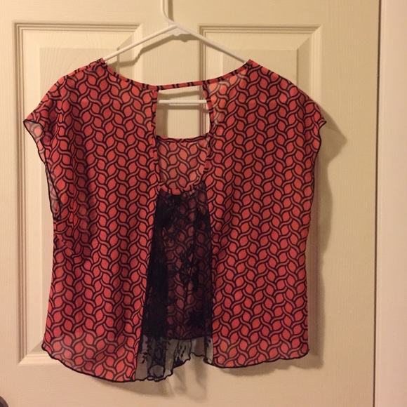 Belle du Jour lace shirt - Picture 2 of 3