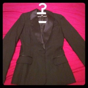 Black H&M Blazer. Worn once.