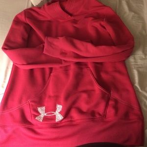 Pink Under Armour sweatshirt